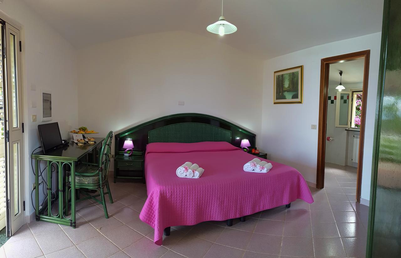 Stromboli Beach Tropea Санта-Доменика Экстерьер фото